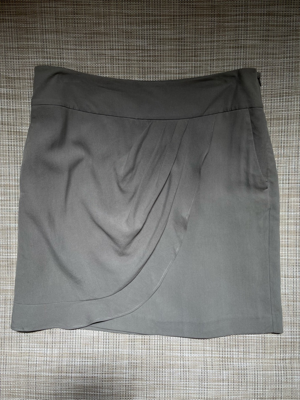 Anne Taylor LOFT Women’s Silk Skirt